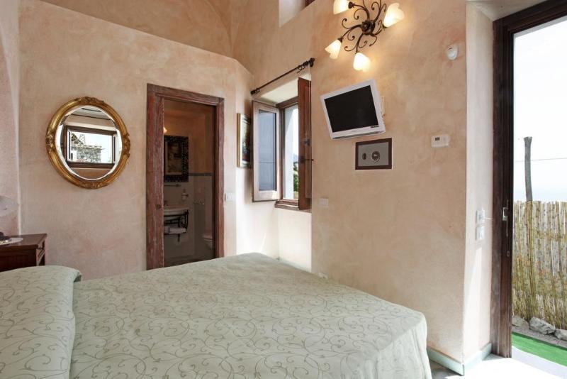 Lantico Borgo Dei Limoni Bed & Breakfast 5*
